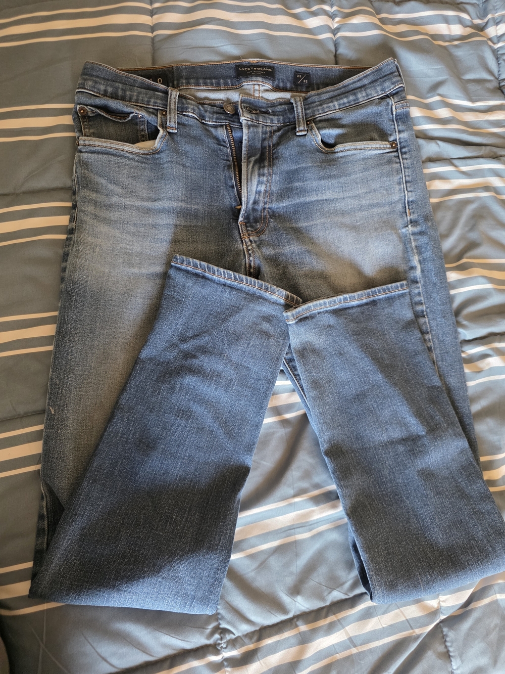 Lucky Brand 410 Athletic Slim Jeans Mens 33x32 Medium Wash Stretch Denim